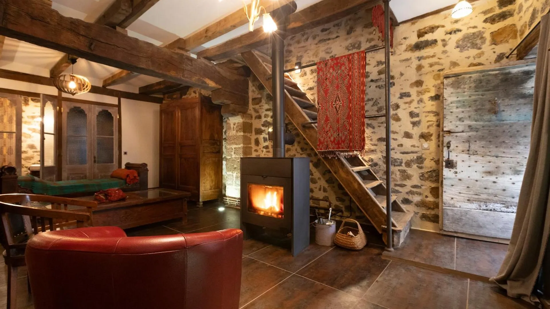 Maison D'Or-Vert : Atelier Of Medieval Goldsmith Villefranche-de-Rouergue France