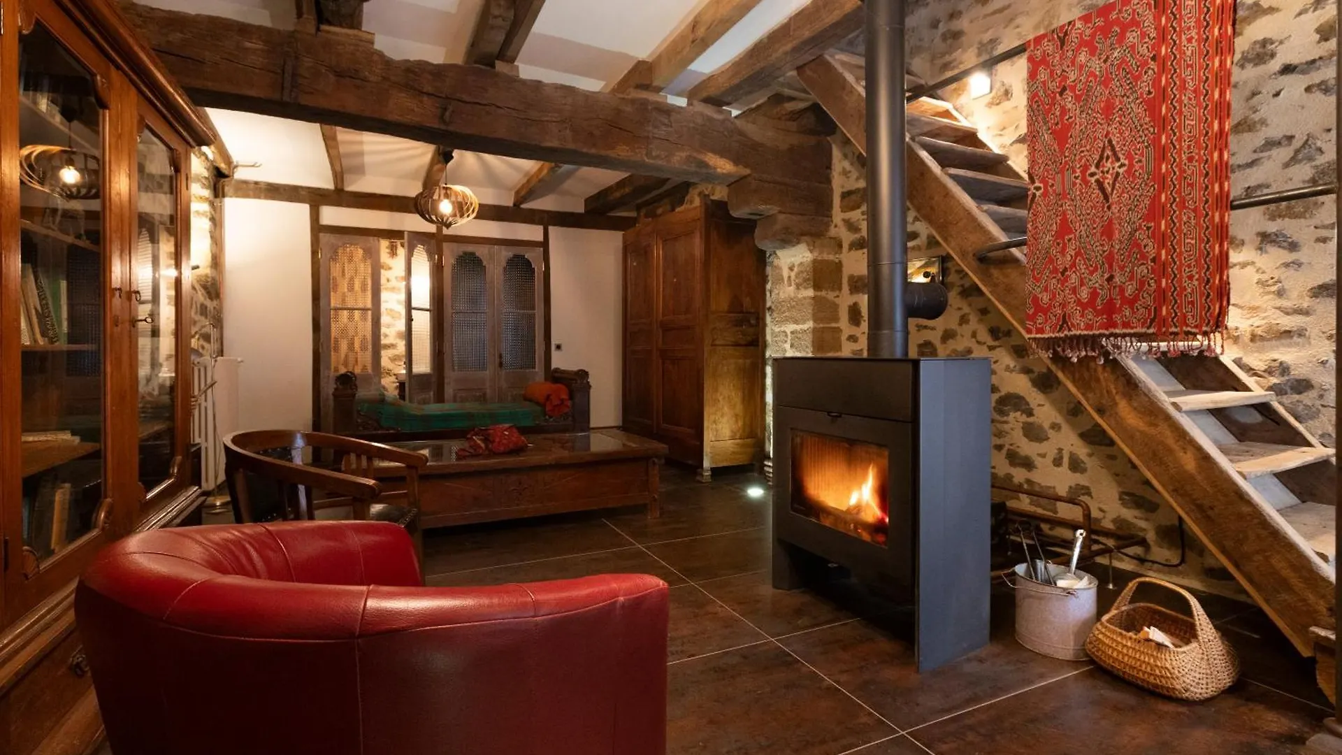 Maison D'Or-Vert : Atelier Of Medieval Goldsmith Villefranche-de-Rouergue 0*,  France